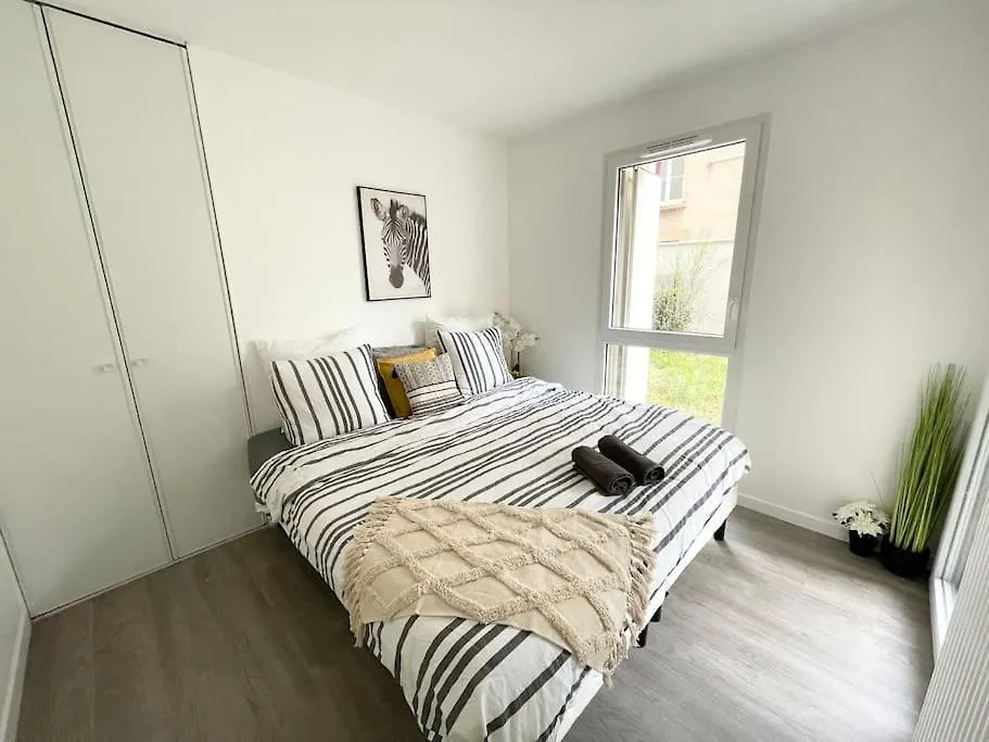 Apartment Grand Appartement Lumineux & Spacieux Avec Jardin Villeurbanne France